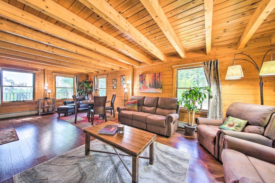 Photo of Livingroom in Gouldsboro