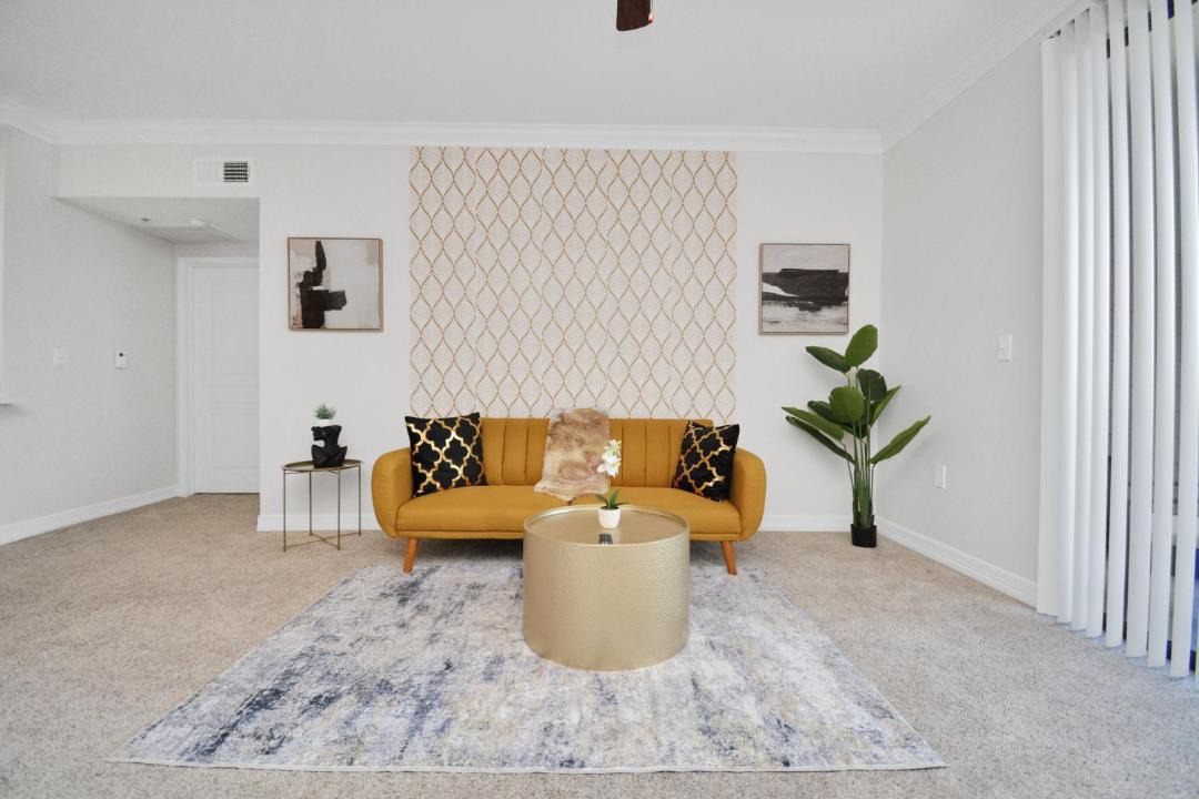 Photo of Livingroom in South Central Houston
