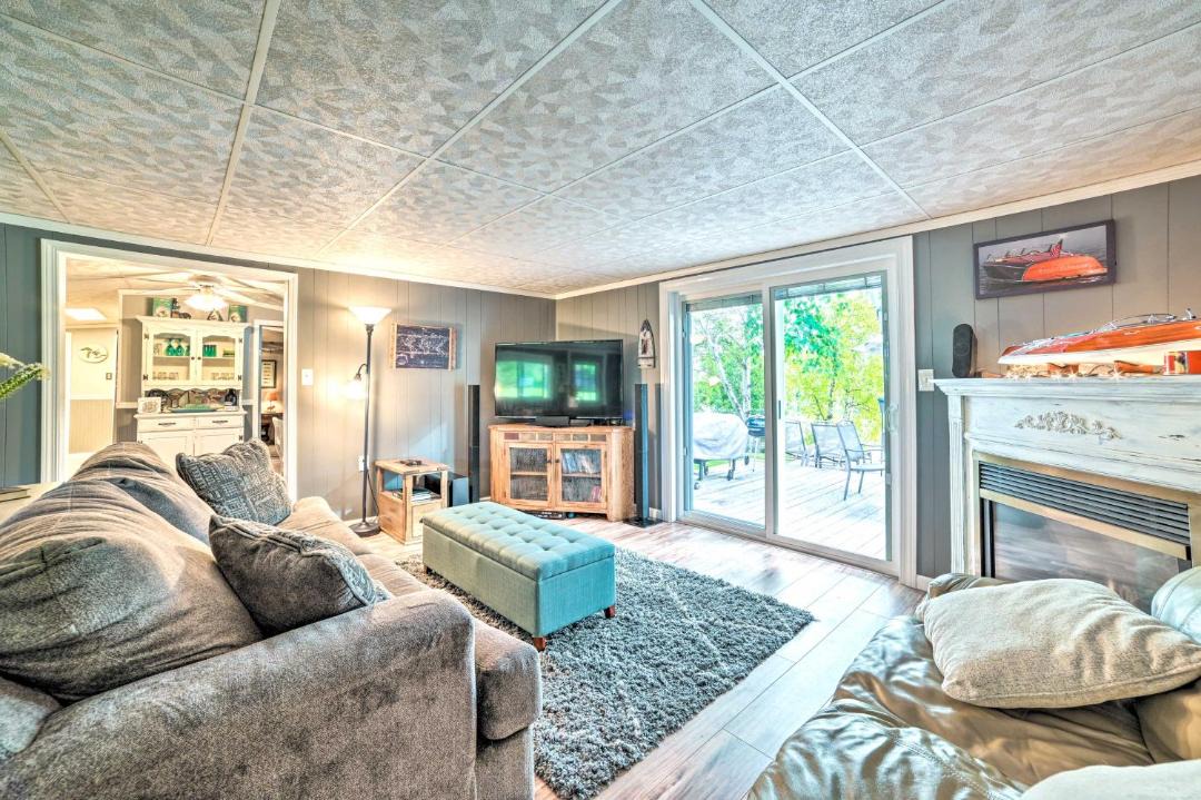 Photo of Livingroom in Cheboygan