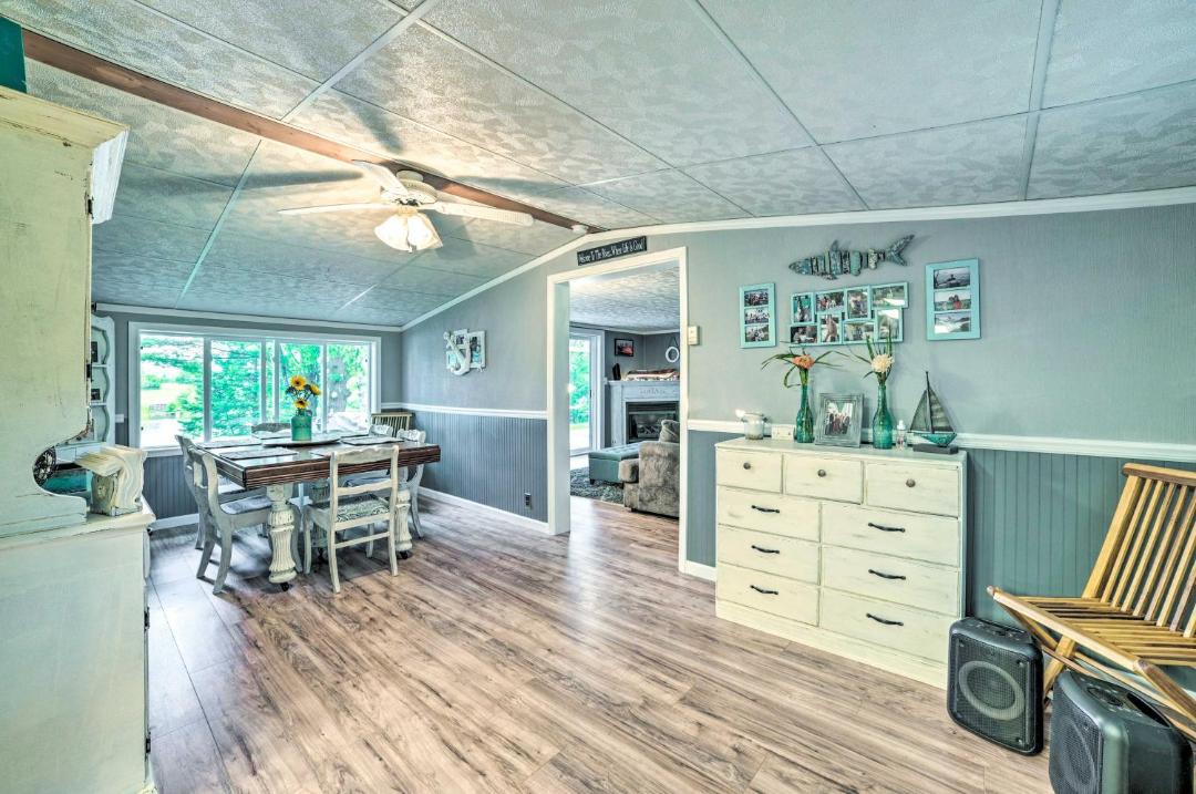 Photo of Livingroom in Cheboygan