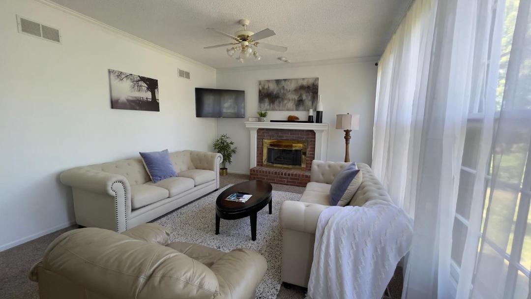 Photo of Livingroom in Olathe