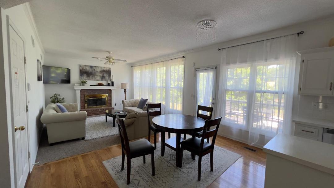 Photo of Livingroom in Olathe