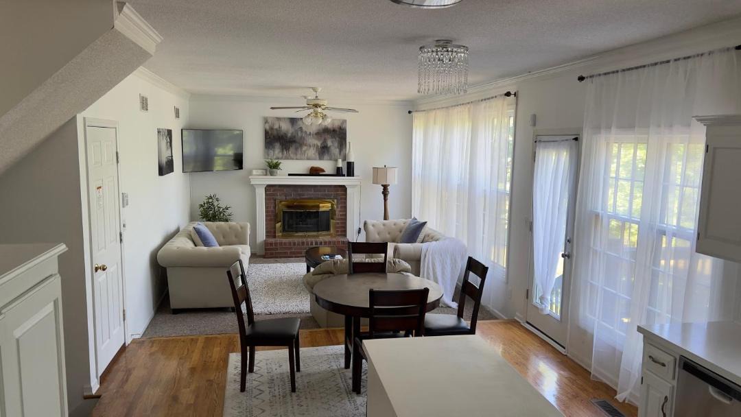 Photo of Livingroom in Olathe