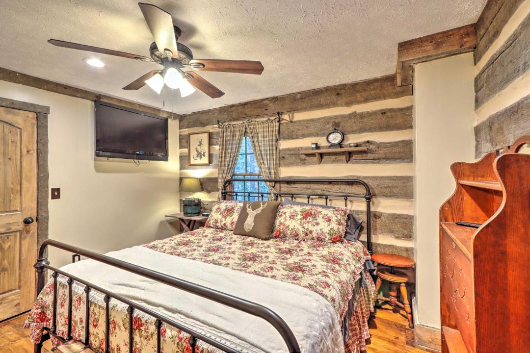 Photo of Bedroom in Sautee Nacoochee