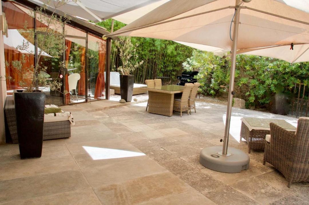 Photo of Patio Balcony in Oppede