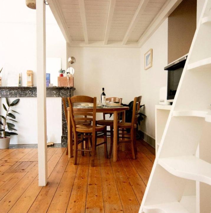 Photo of Livingroom in Ixelles