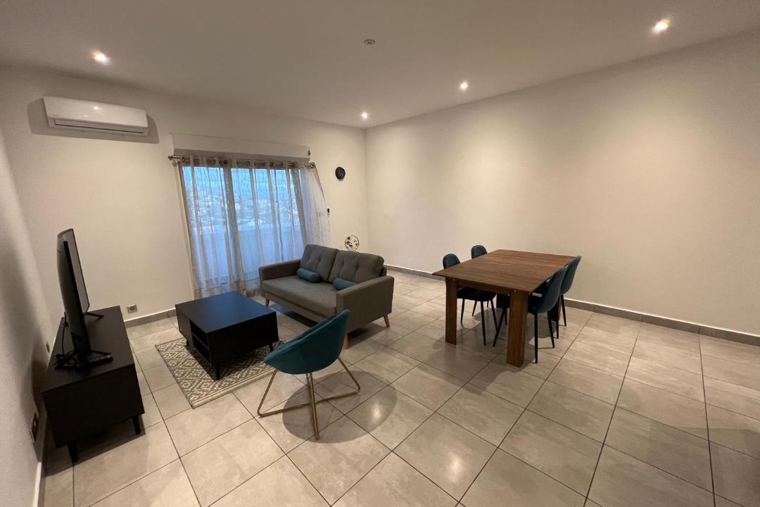 Photo of Livingroom in Antananarivo Avaradrano