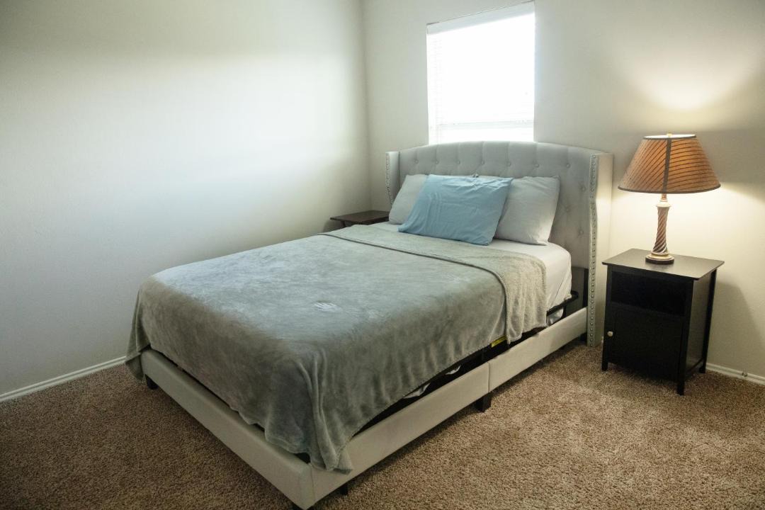 Photo of Bedroom in Pearland