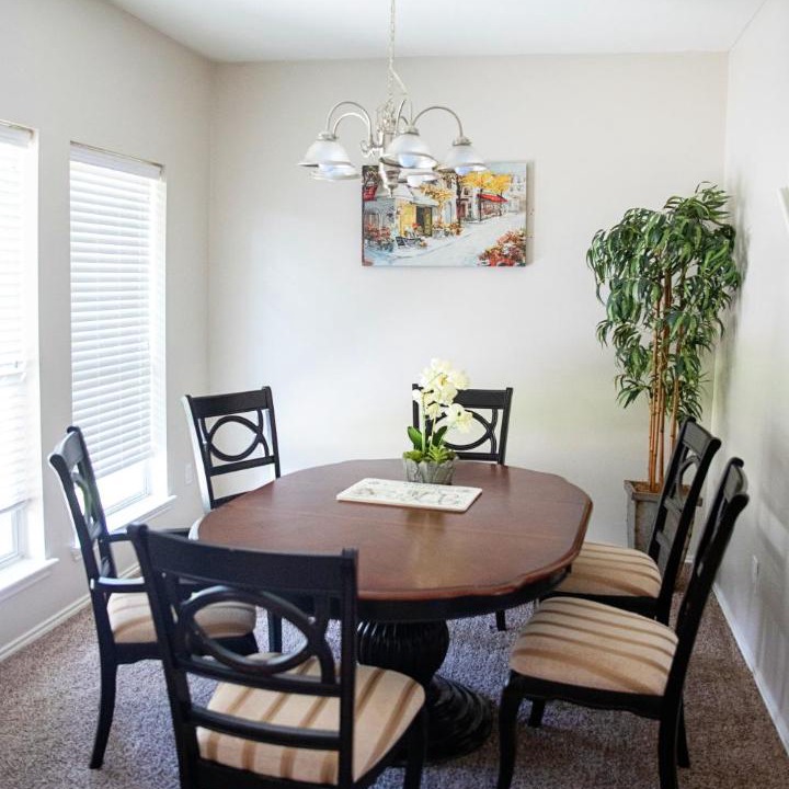 Photo of Livingroom in Pearland