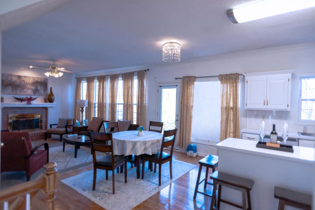 Photo of Livingroom in Olathe