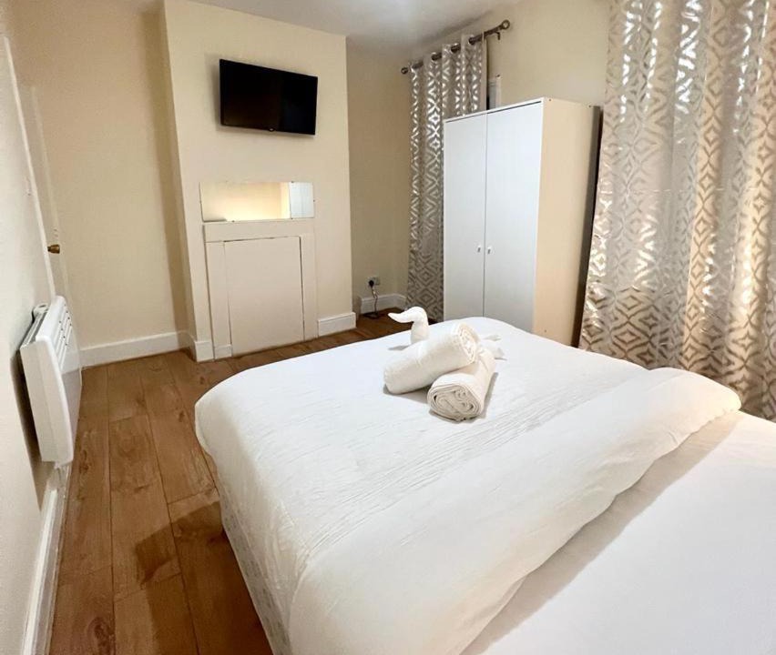 Photo of Bedroom in Merton