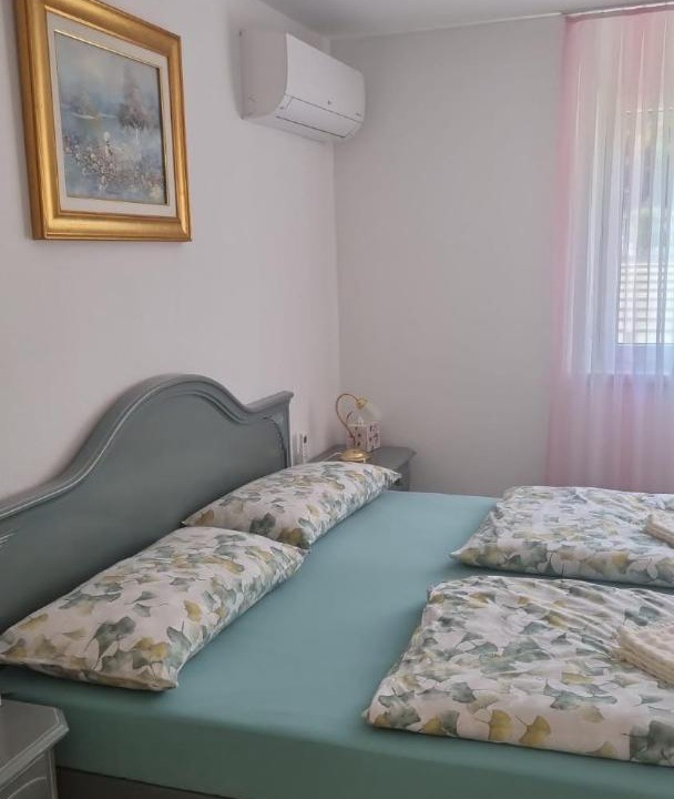 Photo of Bedroom in Contone