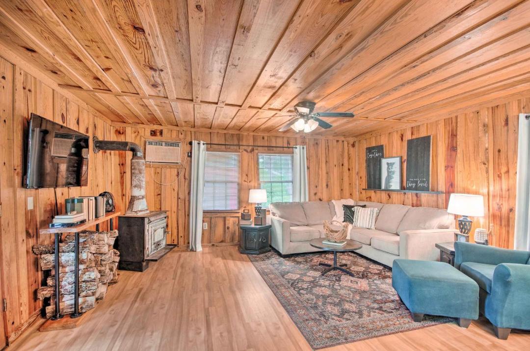 Photo of Livingroom in St. Joseph