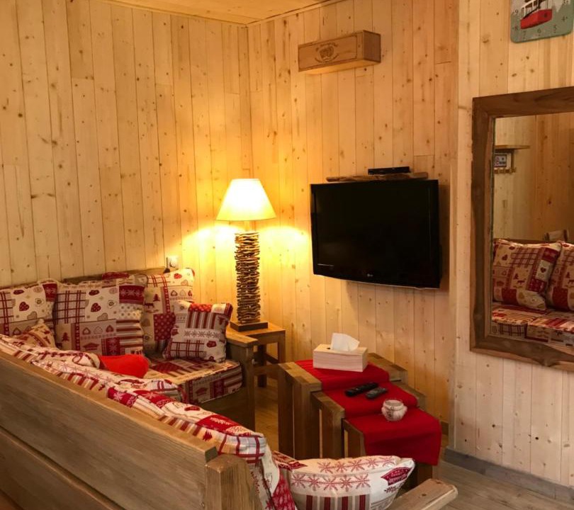 Photo of Livingroom in Montmin