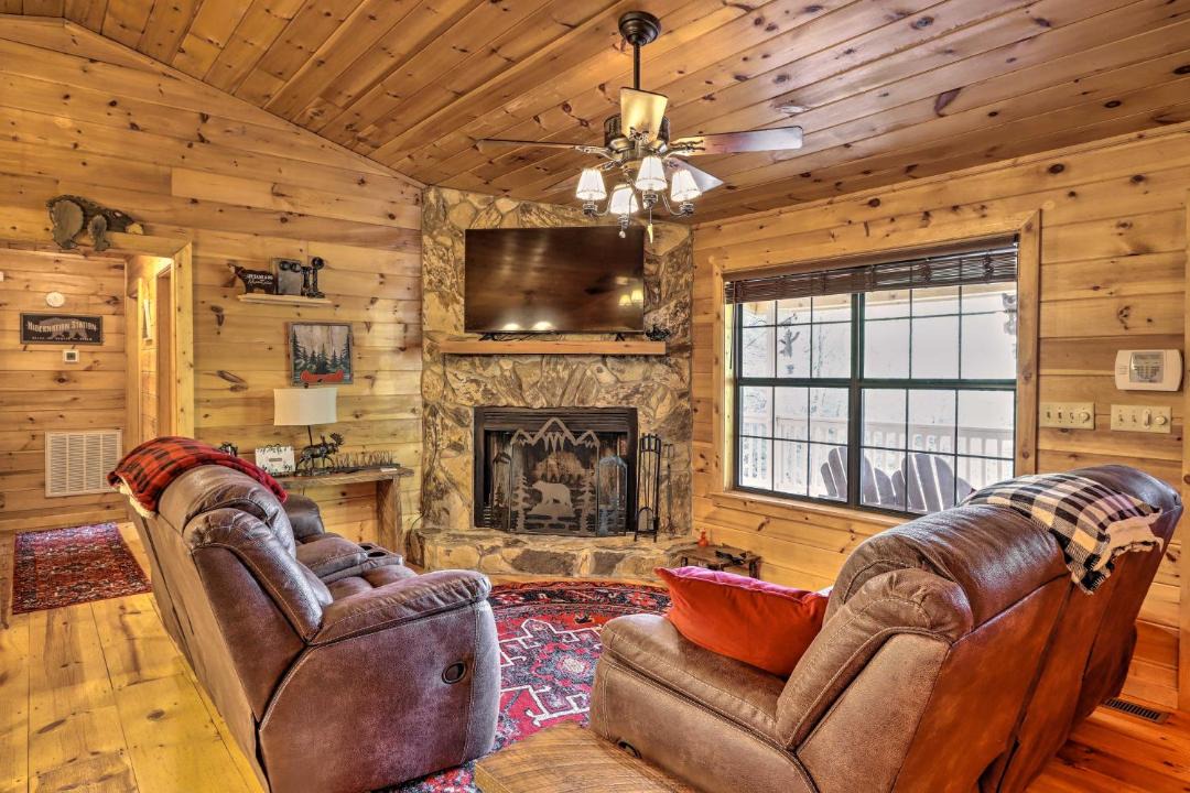 Photo of Livingroom in Hidden Lake