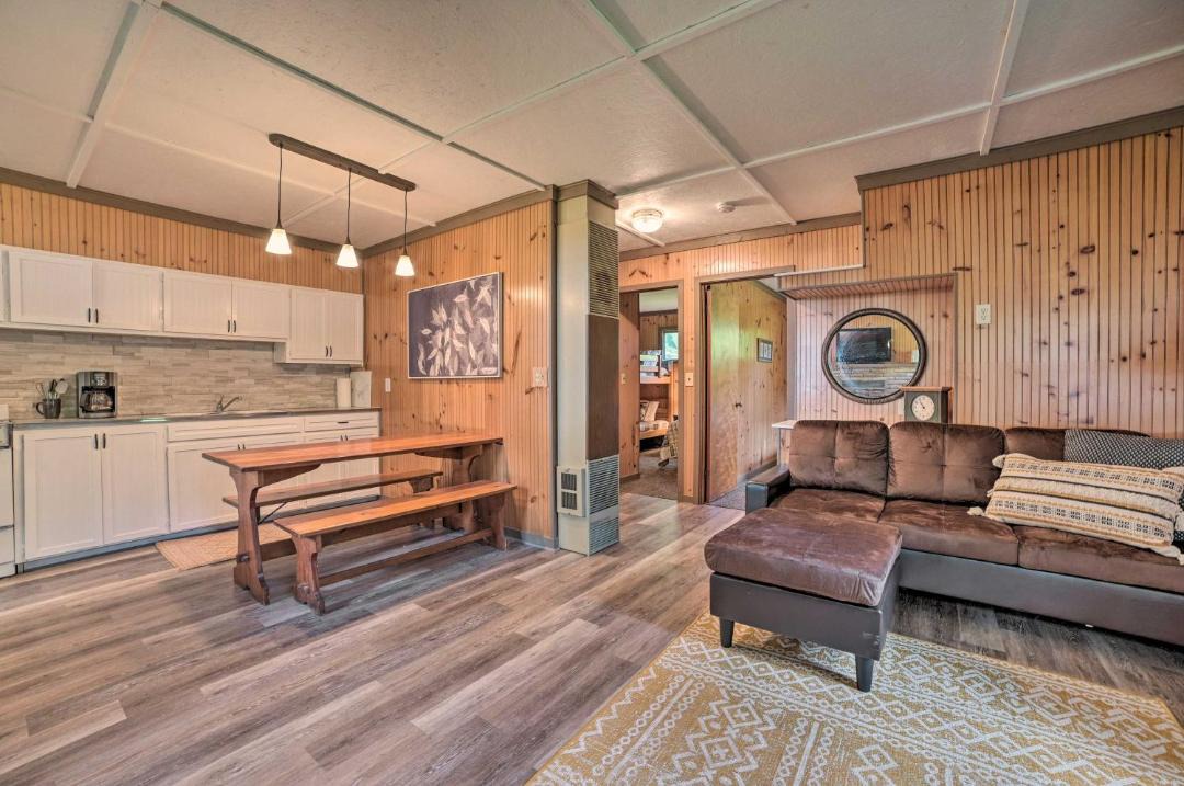 Photo of Livingroom in Brutus