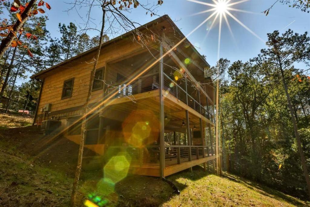 Photo of Buildings in Ellijay