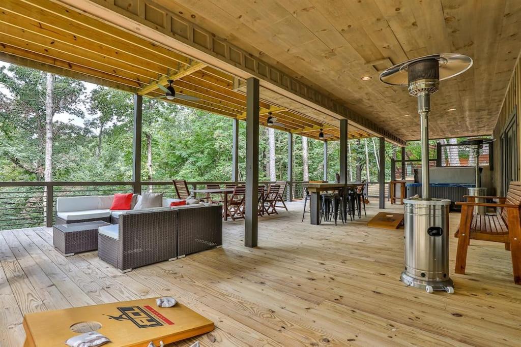 Photo of Patio Balcony in Ellijay