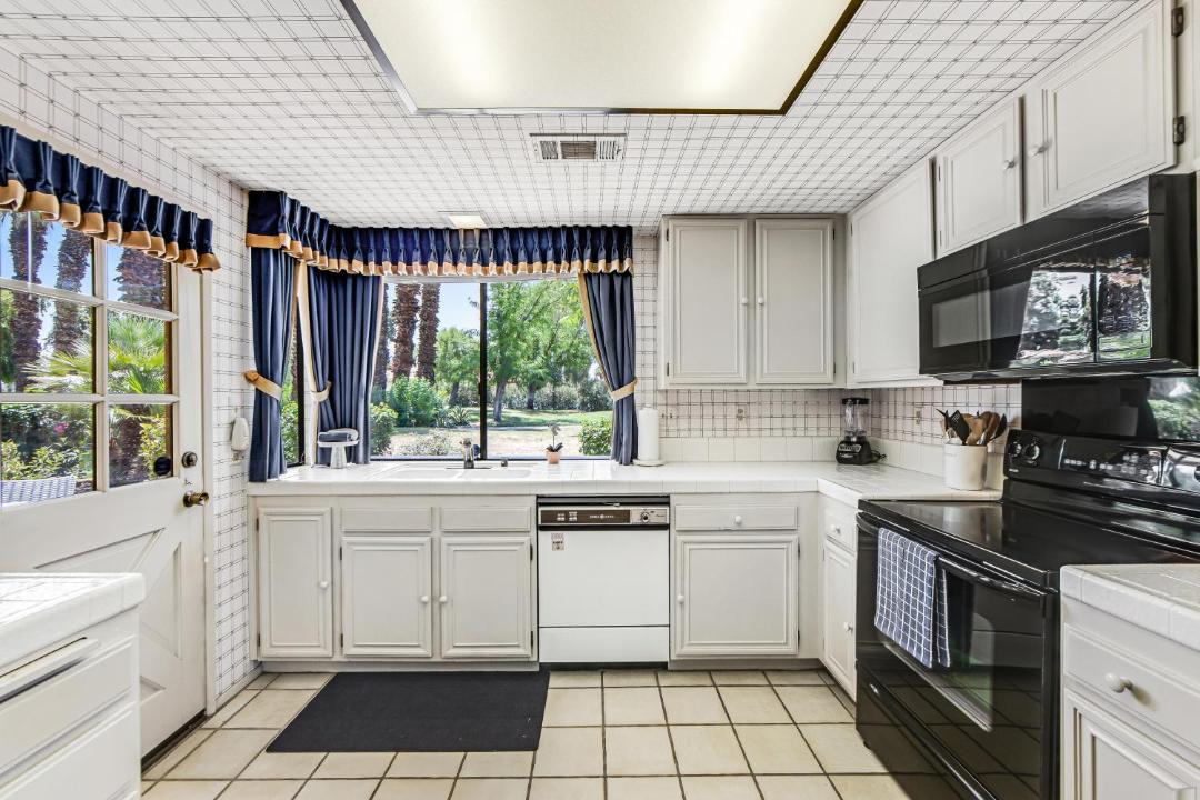 Photo of Kitchen in Palm Desert