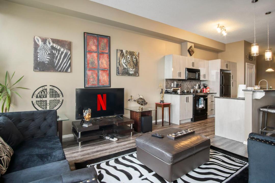 Photo of Livingroom in North Central Edmonton