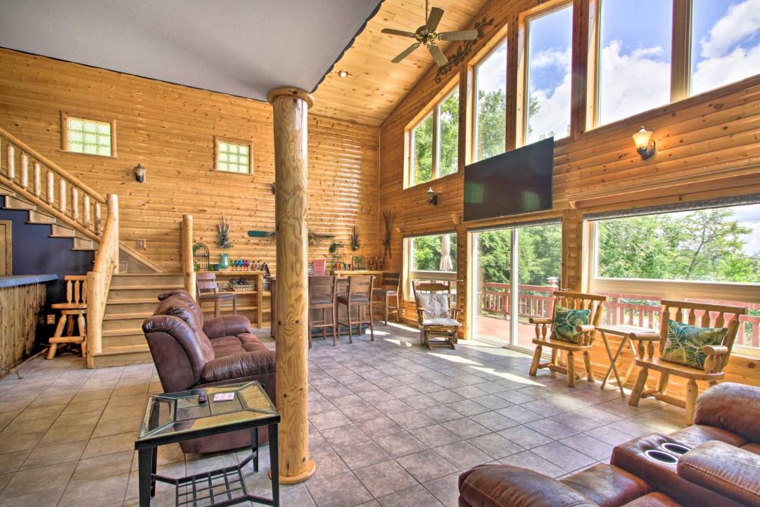Photo of Livingroom in Frazee