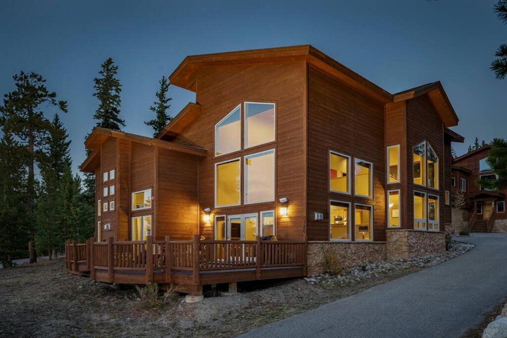 Photo of Buildings in Woodmoor
