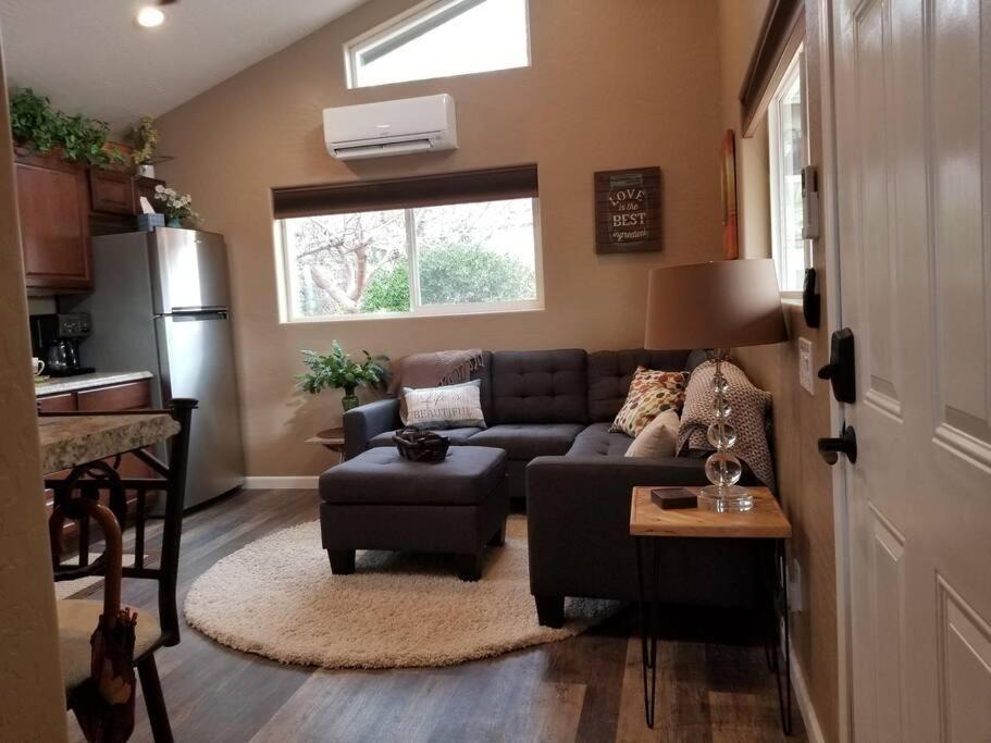 Photo of Livingroom in West Sedona