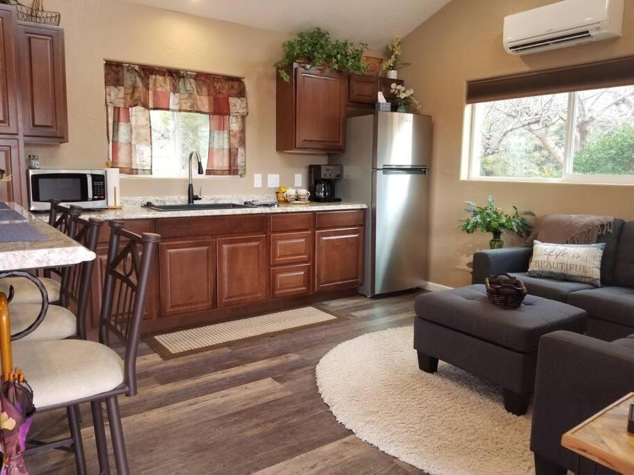 Photo of Livingroom in West Sedona
