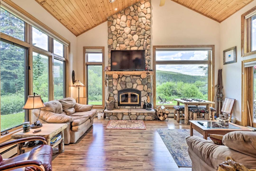Photo of Livingroom in Blue River