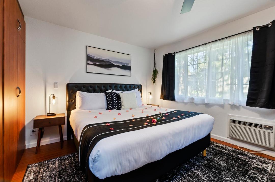 Photo of Bedroom in Lakeside Park