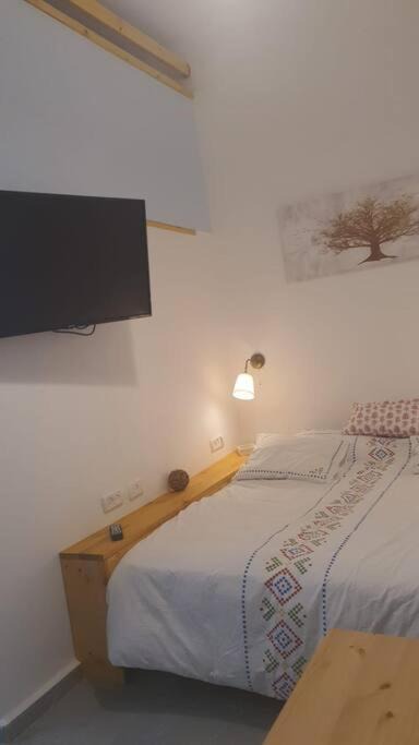 Photo of Bedroom in Jerusalem City Centre