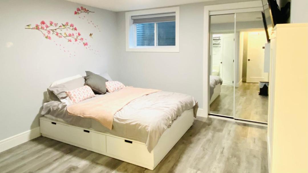 Photo of Bedroom in Canyon Meadows