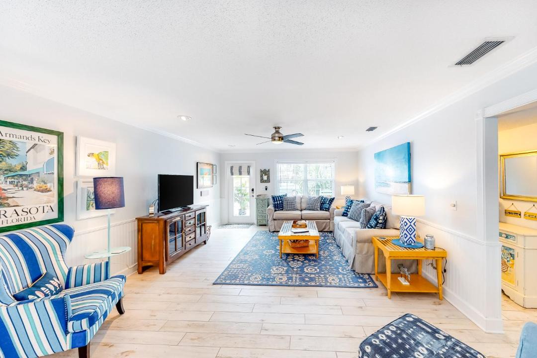 Photo of Livingroom in Holmes Beach