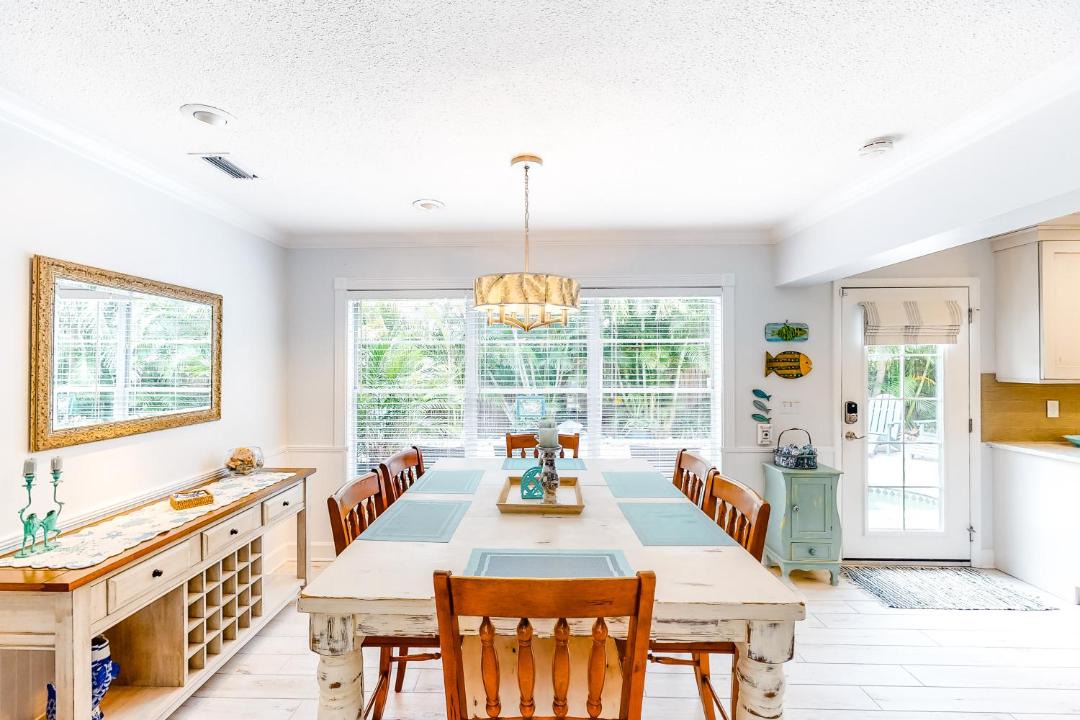 Photo of Livingroom in Holmes Beach
