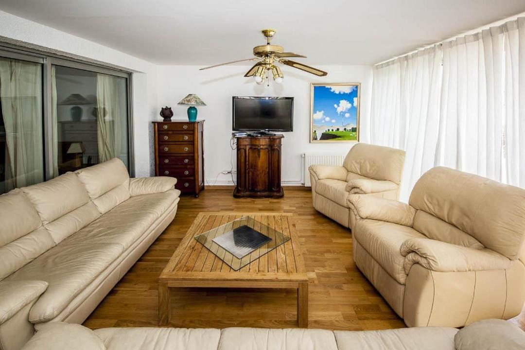 Photo of Livingroom in Suresnes