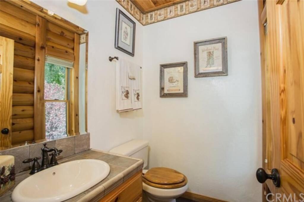 Photo of Bathroom in Whispering Forest