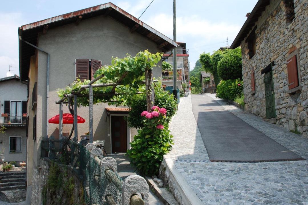 Photo of Others in Bruzella