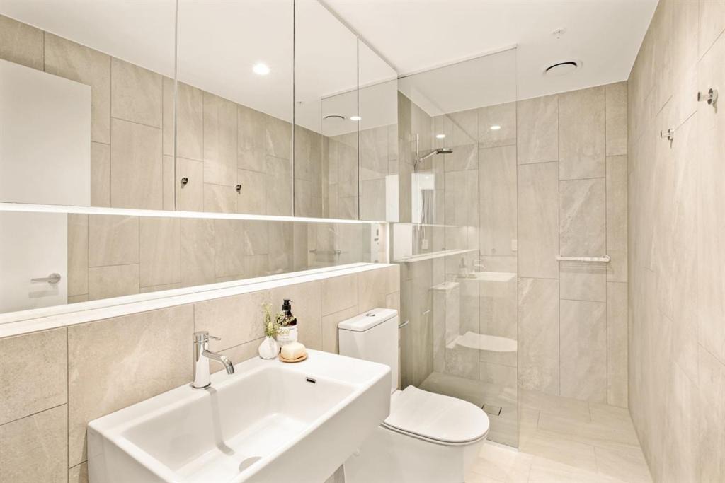 Photo of Bathroom in Broadbeach