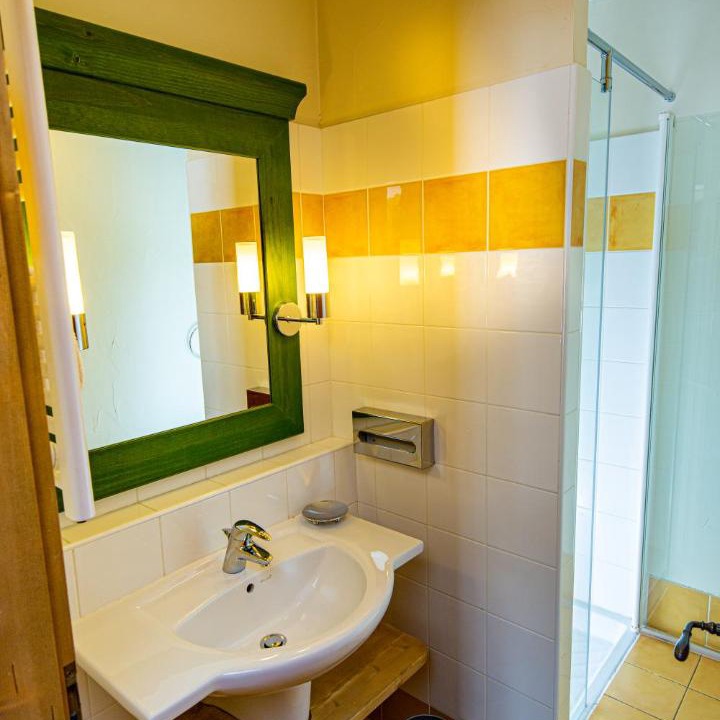 Photo of Bathroom in Arc-1950