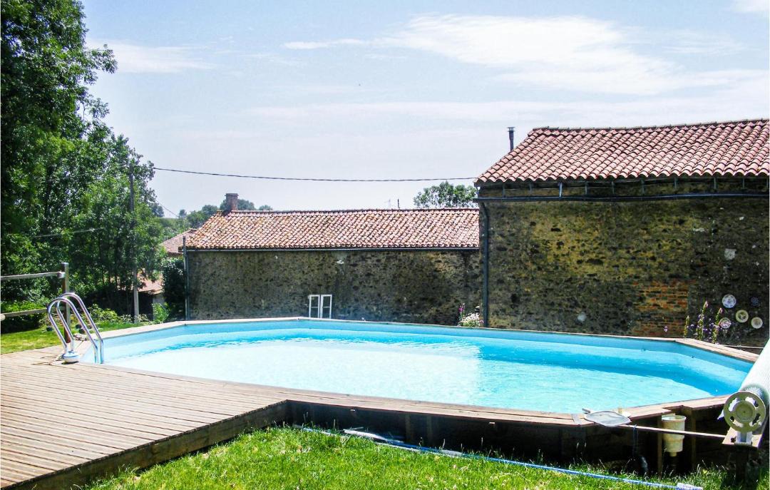 Photo of Outdoor in Scille