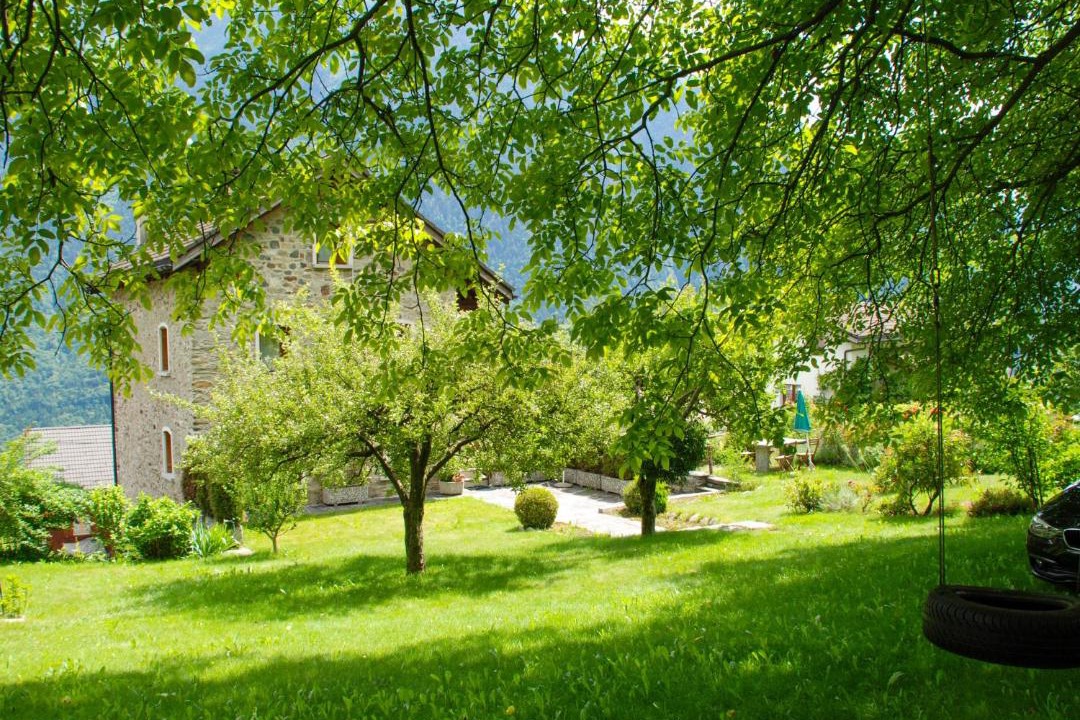 Photo of Others in Leontica