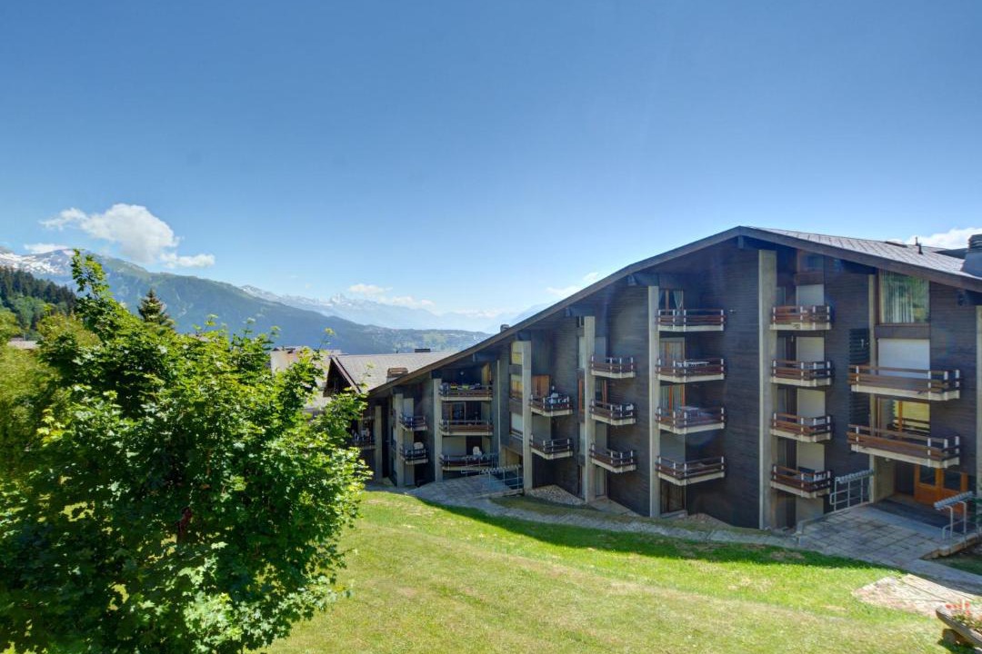Photo of Buildings in Anzere