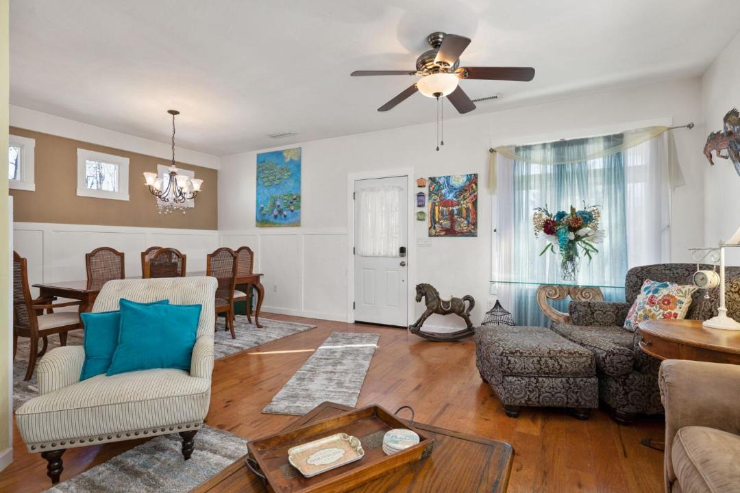 Photo of Livingroom in Prescott