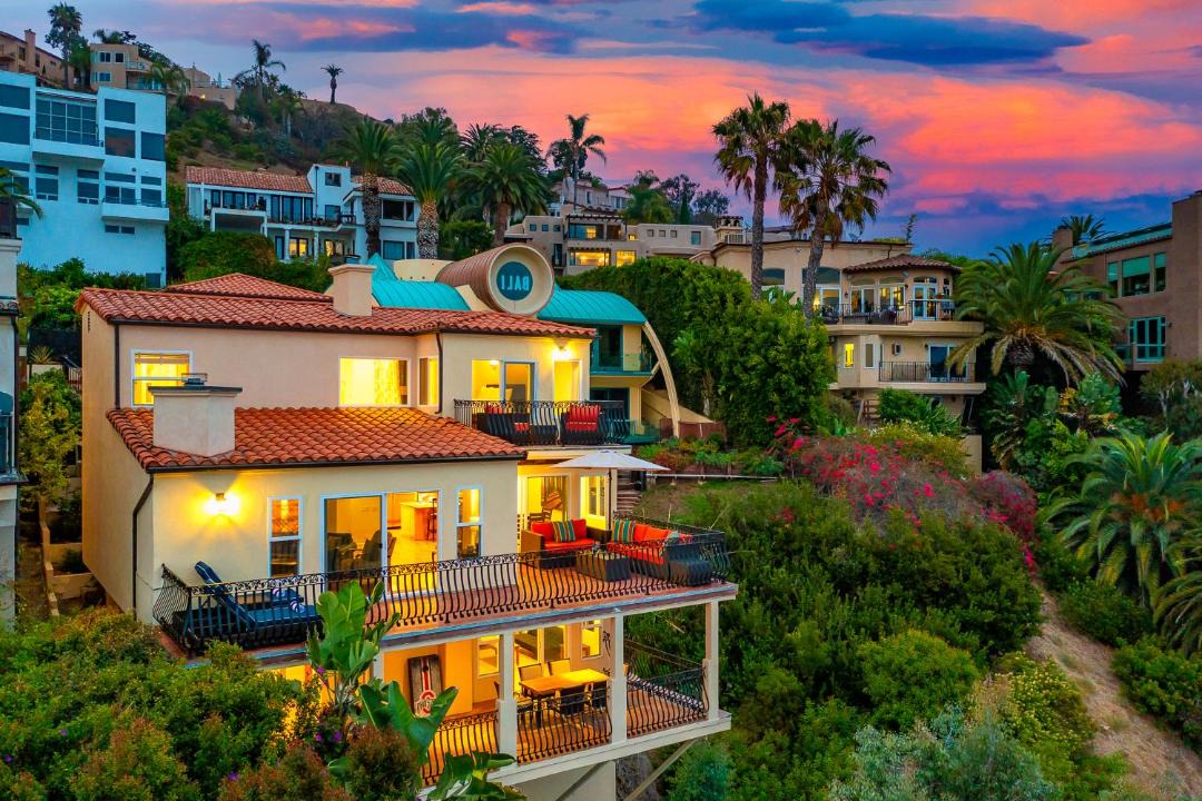 Photo of Buildings in Eastern Malibu