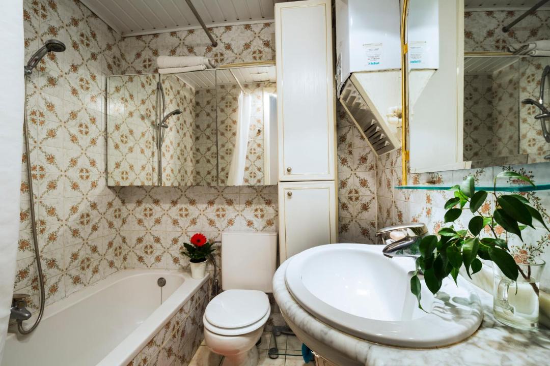 Photo of Bathroom in Ixelles