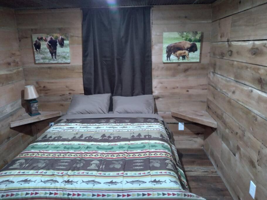 Photo of Bedroom in Marshall