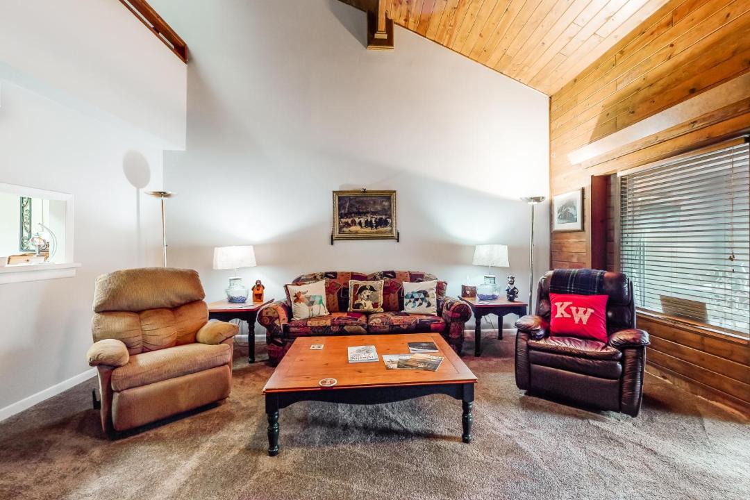 Photo of Livingroom in Chalet Village