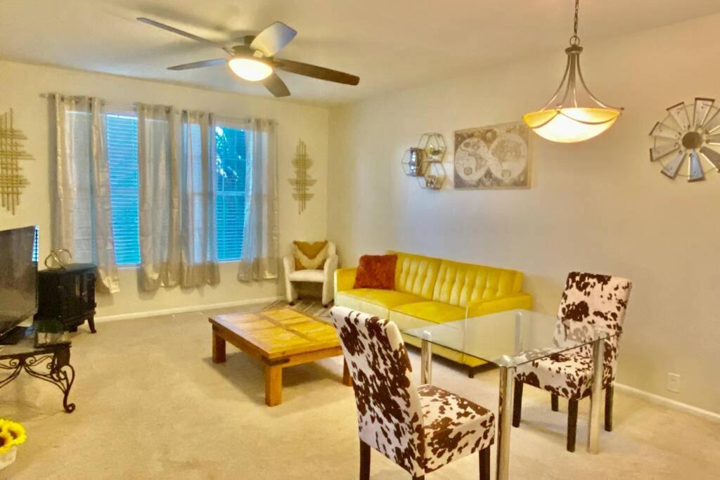 Photo of Livingroom in Fountain