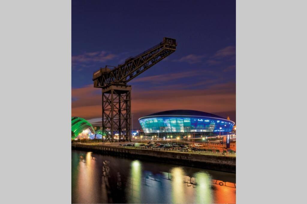 Photo of Outdoor in Glasgow Westend