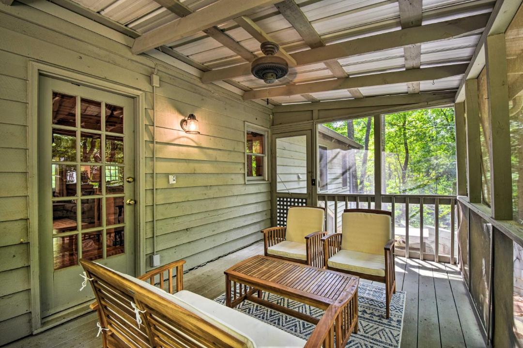 Photo of Patio Balcony in Big Canoe